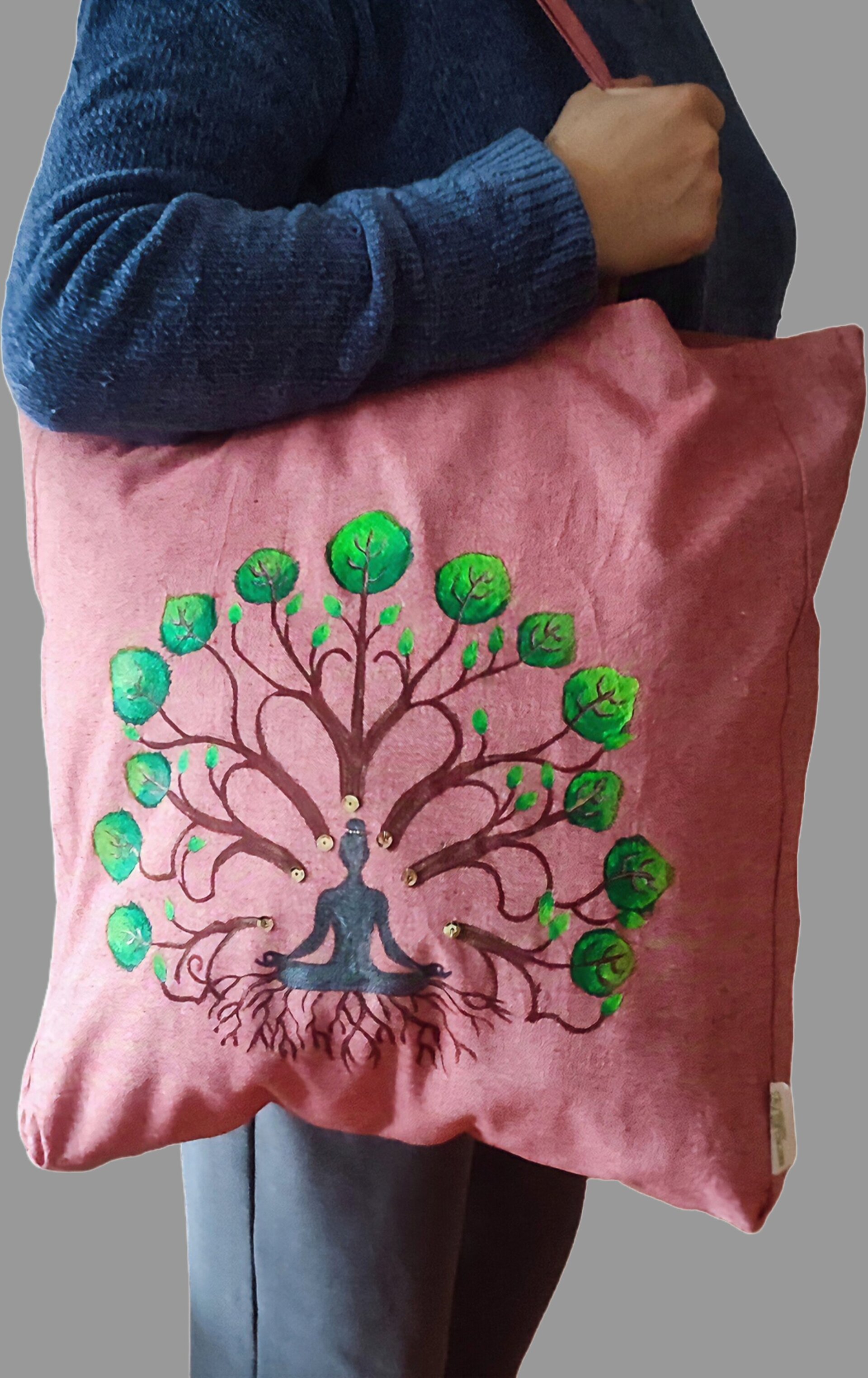 Set de Tote bag y Neceser de Algodón Reciclado Pintado a Mano – Diseño de Medita - 5