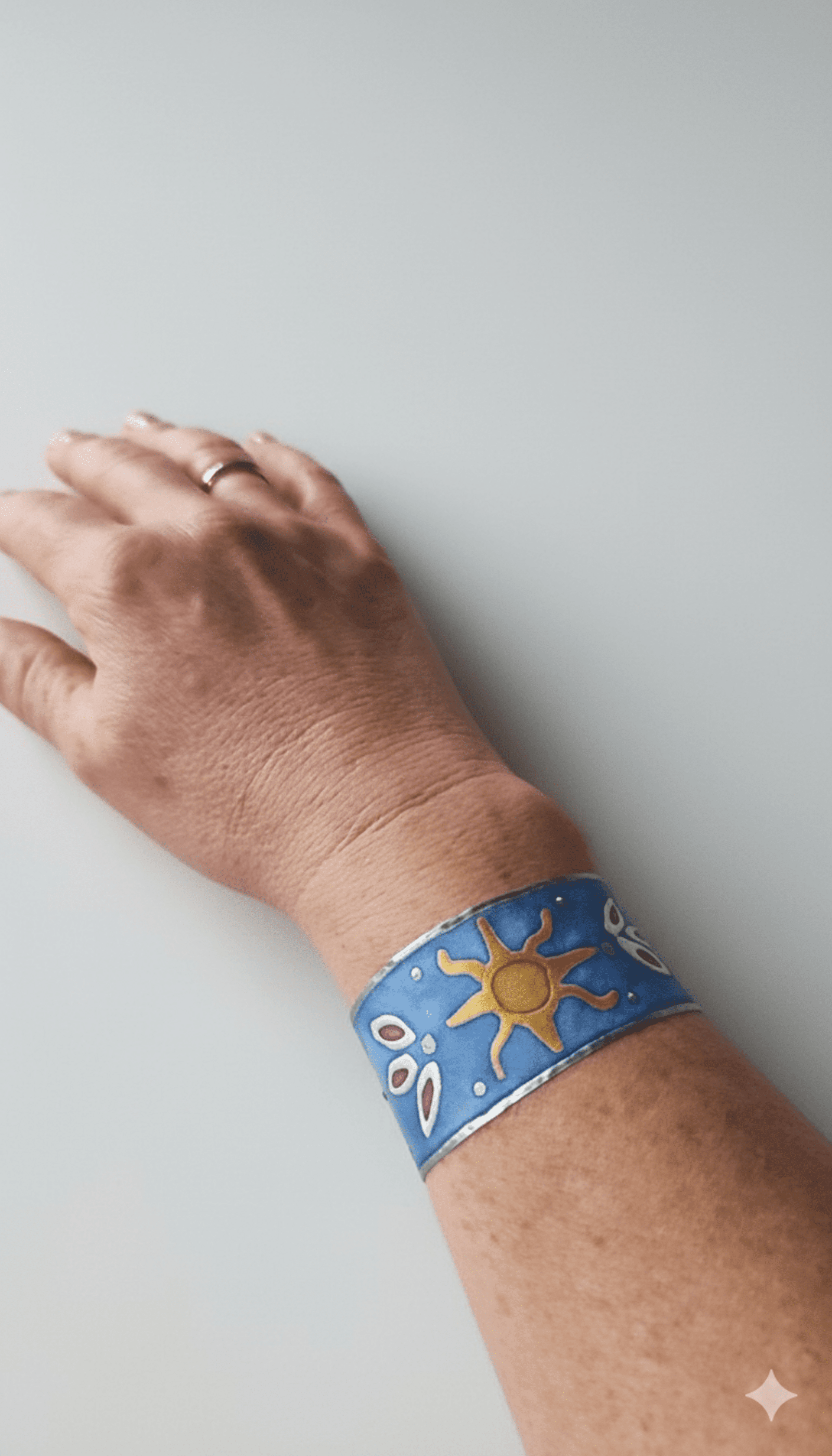 Pulsera/brazalete de seda pintado a mano con diseños sol y amapolas - 4