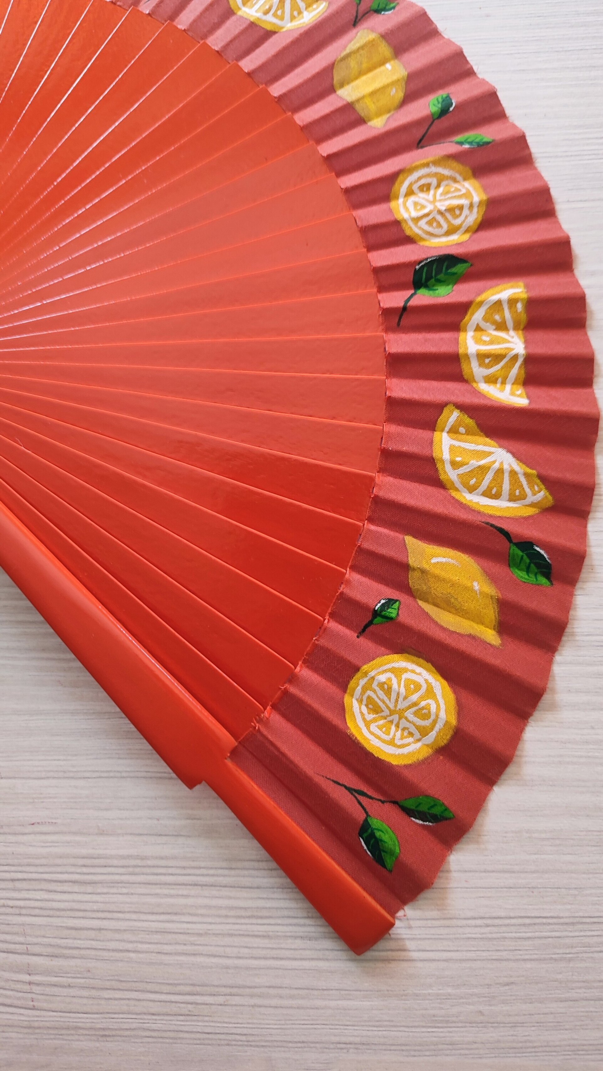 Abanico naranja pintado a mano con limones - 3
