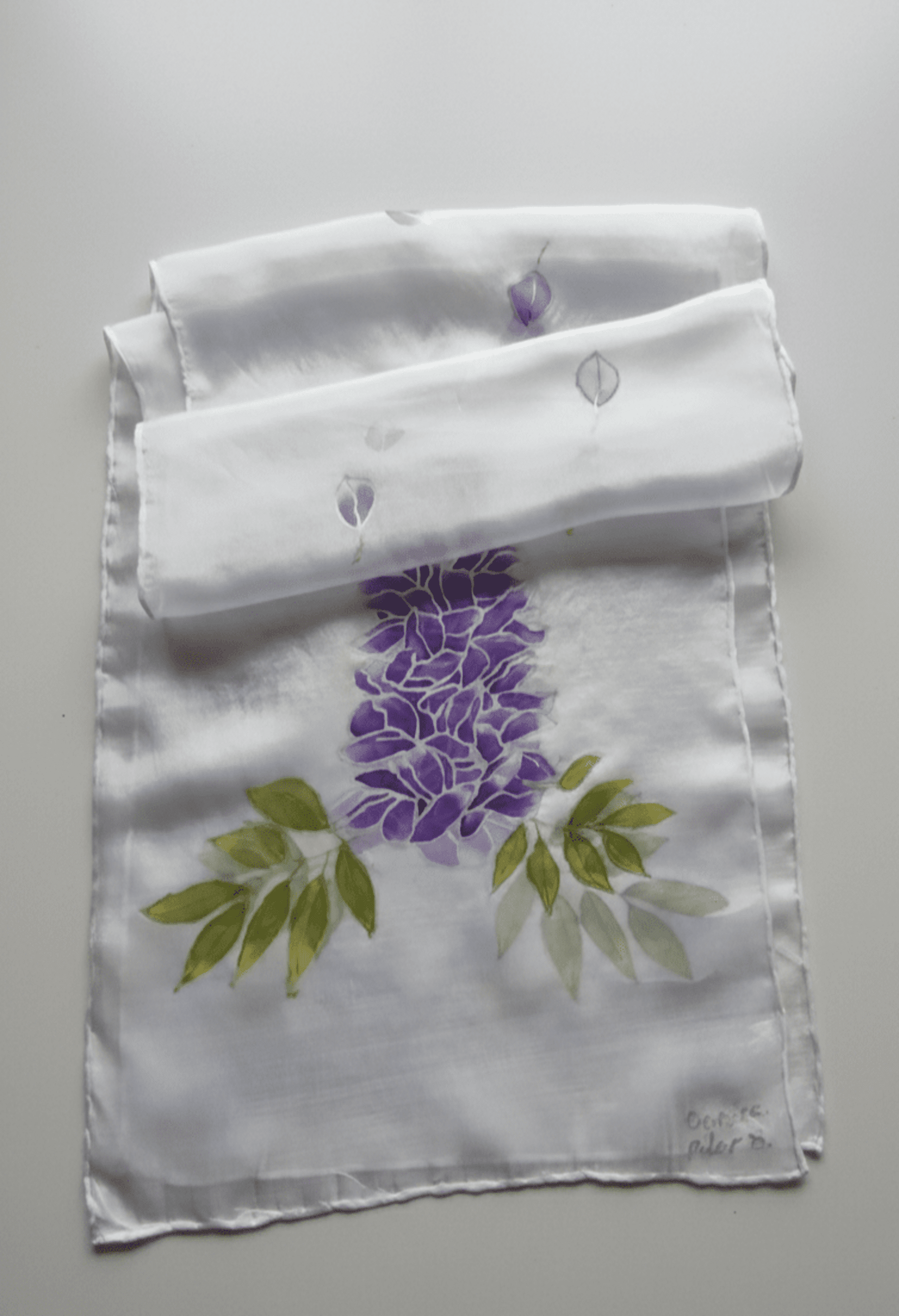 Fular de Seda "Fachada Bridgerton" – Pintado a Mano con Glicinias - 4