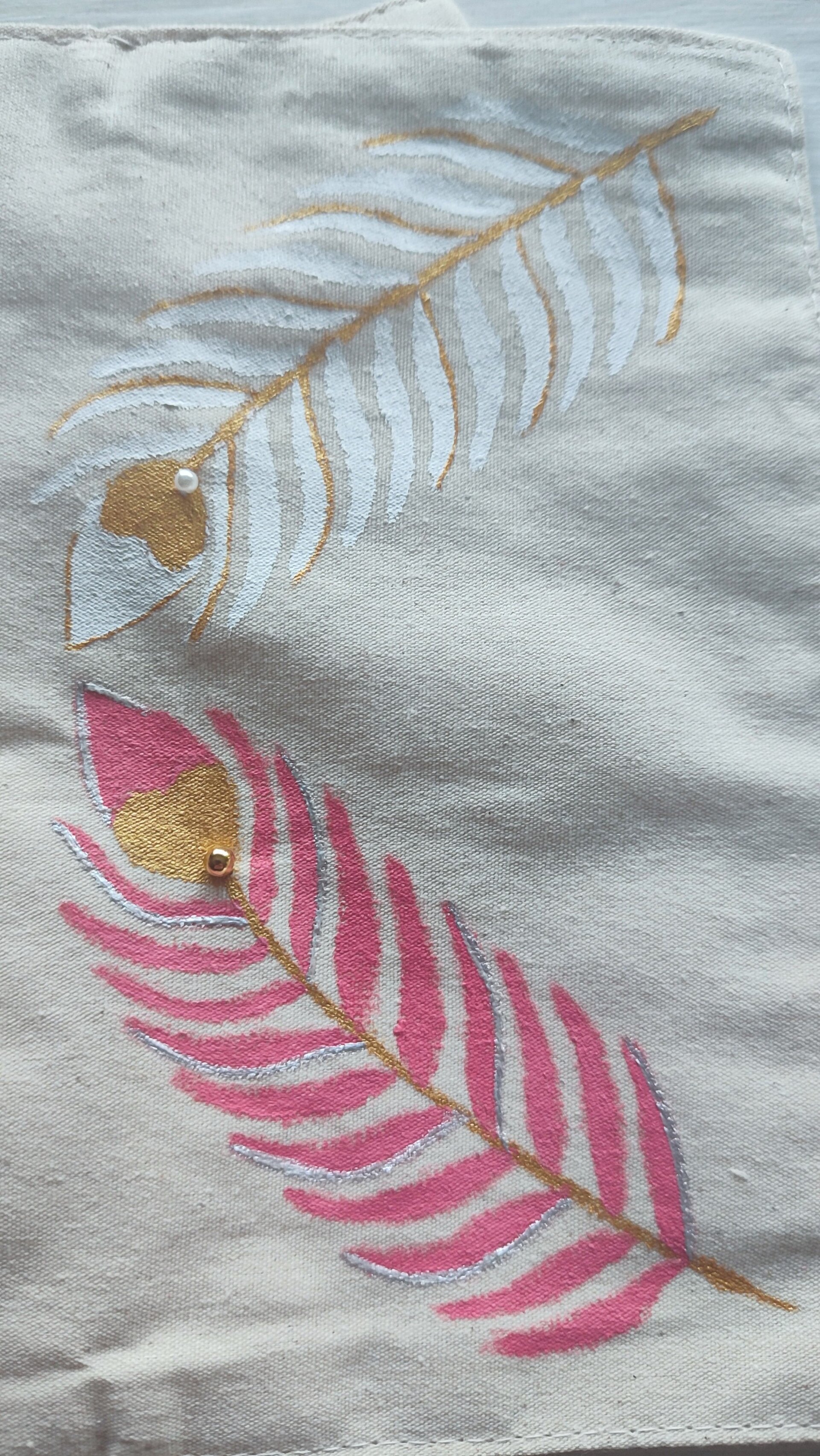 Joyero Plegable Pintado a Mano con Plumas y Detalles bordados de Perlas - 4